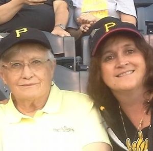 Meet your Posher, Elaine